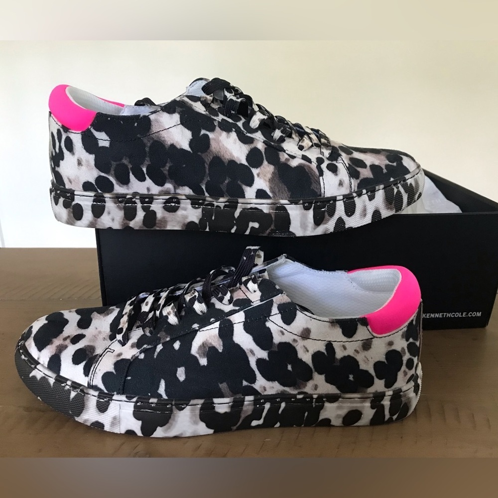 Kenneth Cole New York Kam Eo Animal Print Sneaker - size 7